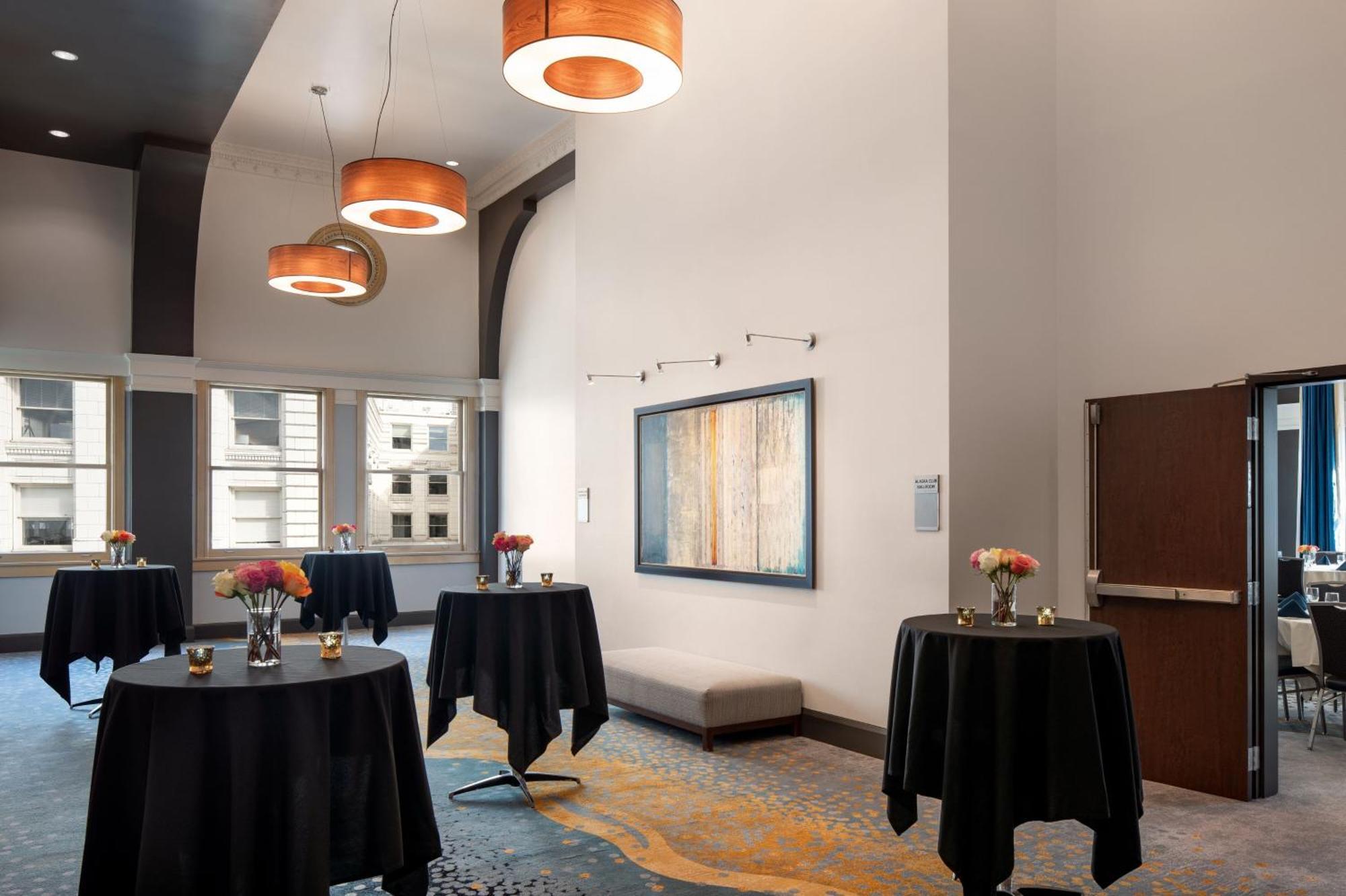 Courtyard Seattle Downtown / Pioneer Square Hotel Exterior foto